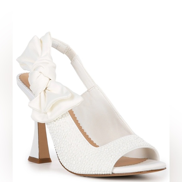 Gianni Bini Coraythree Pearl Embellished Satin Slingback Bow Wedding Heels Size9 - Picture 1 of 9